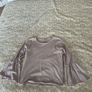 Women's Bell Sleeve Top - Light Pink